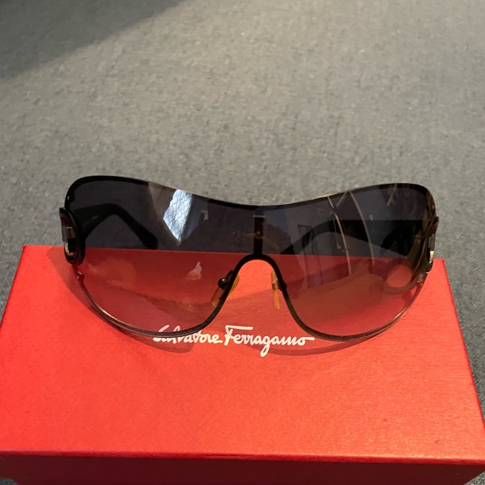 Salvatore Ferragamo SF111S Sunglasses